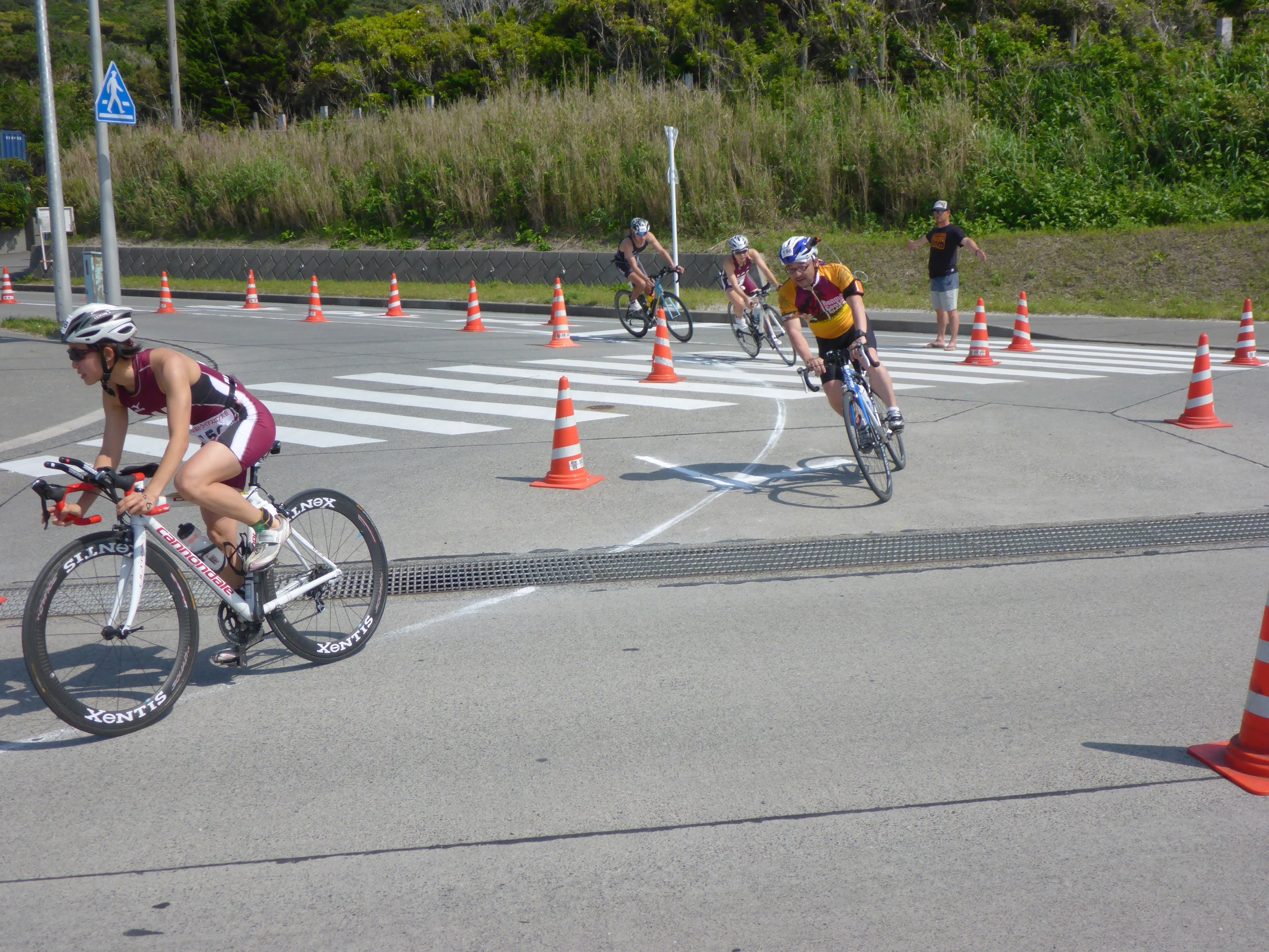 自転車は周回コース