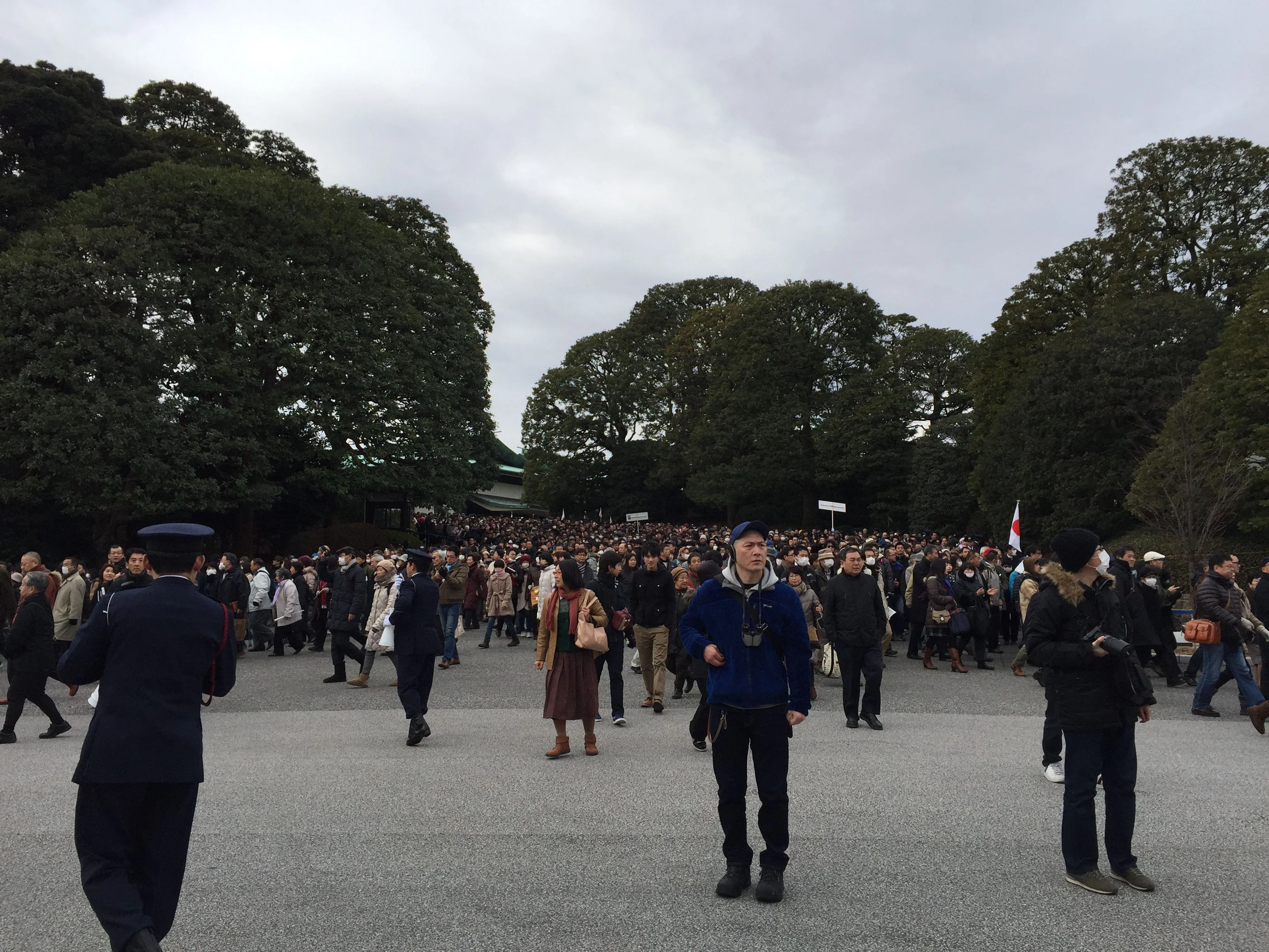外に出るのは別の方向へ