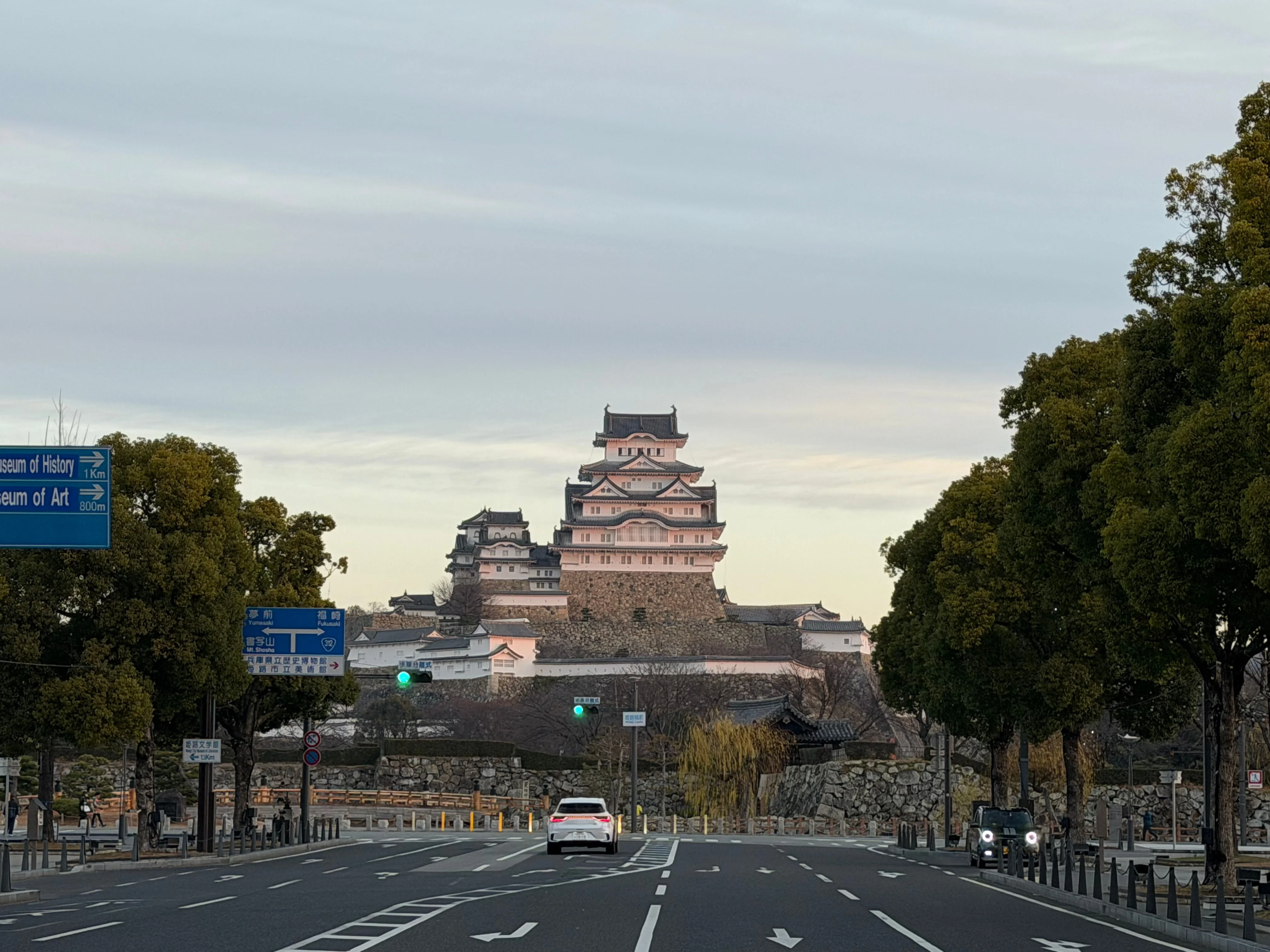 朝の姫路城