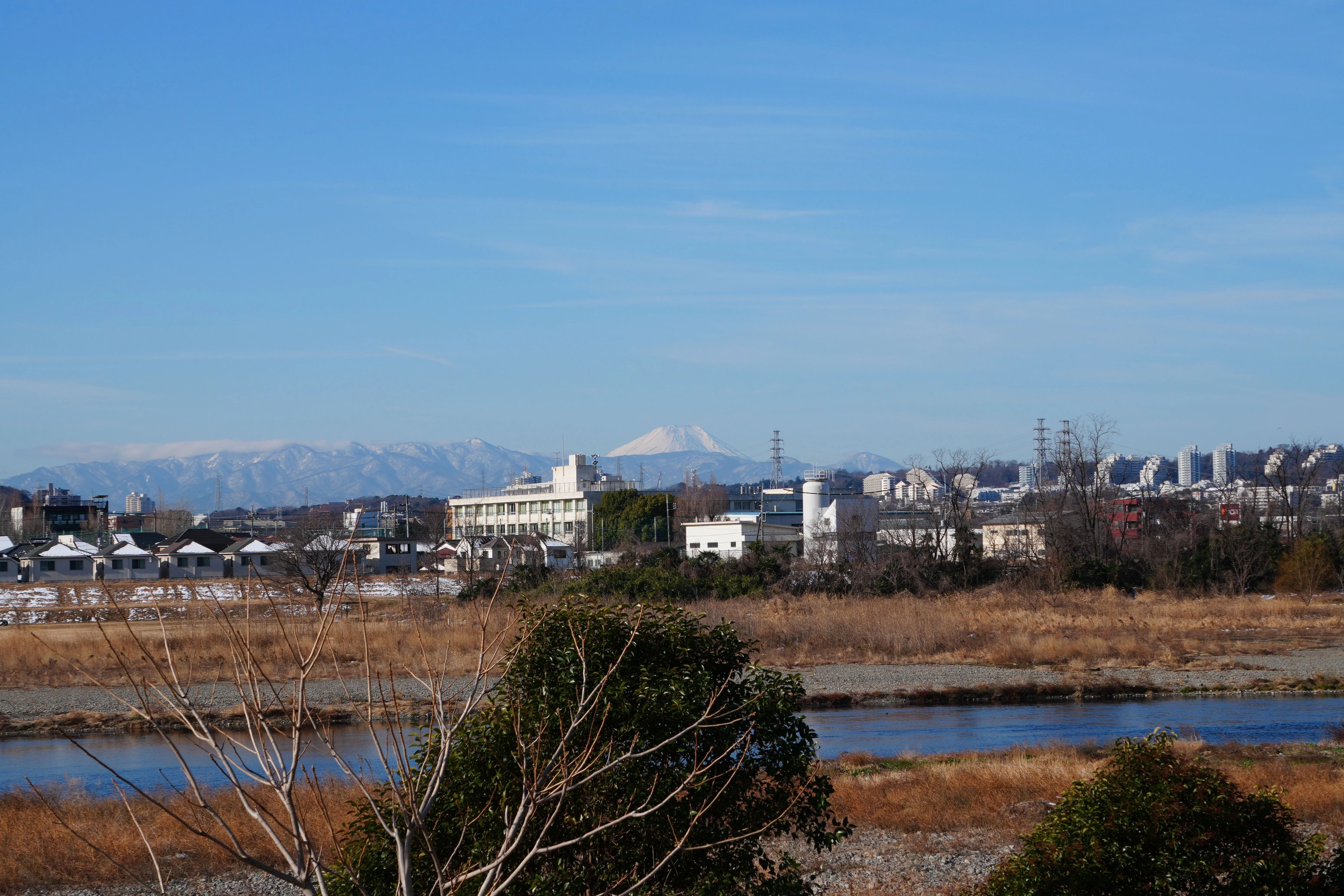E 55-210mm F4.5-6.3 OSS - ISO 100 82 mm ƒ11 1/250s - 6192 × 4128