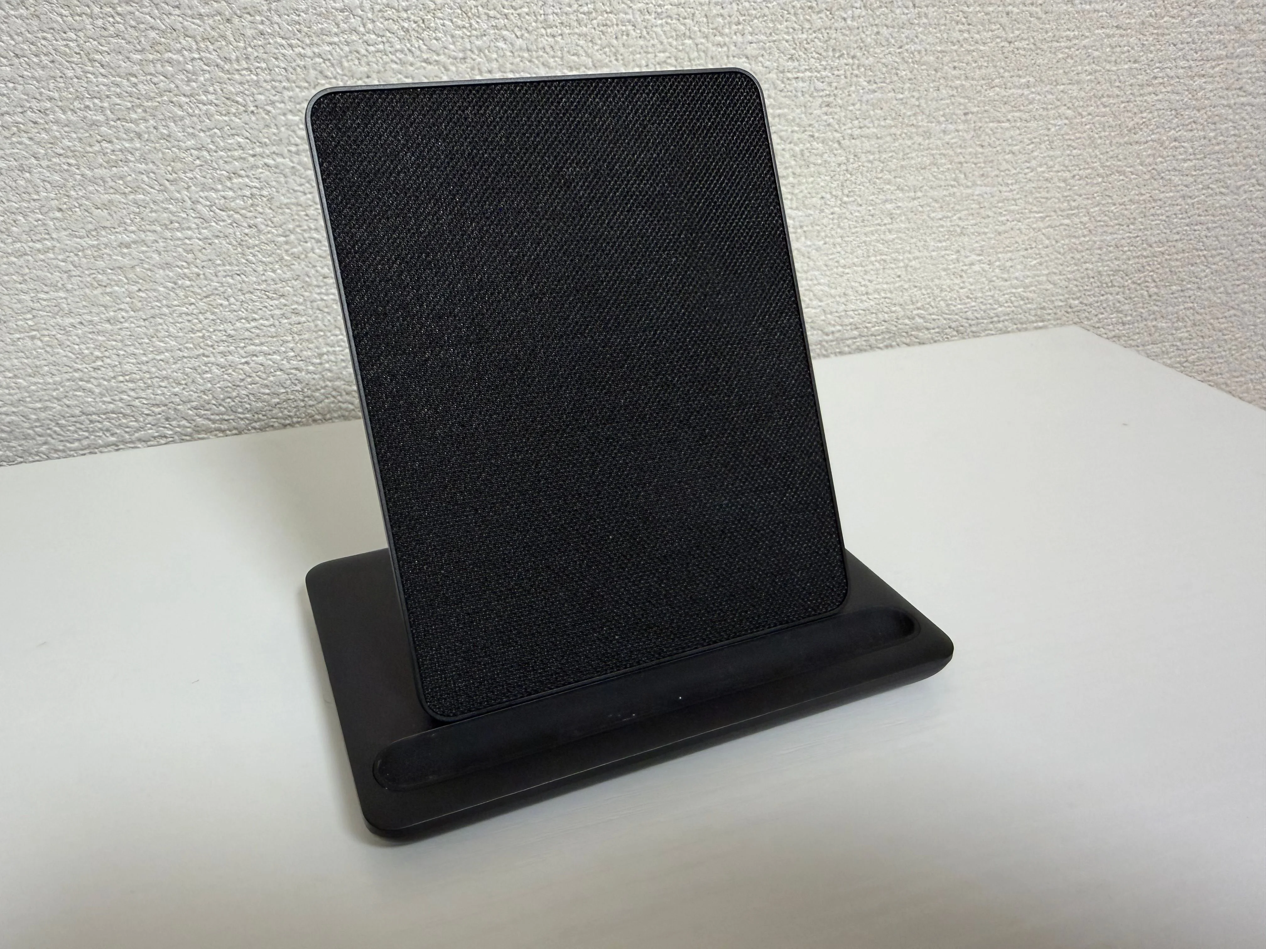 【Kindle Paperwhiteシグニチャーエディション 第11世代用】Anker ワイヤレス充電スタンド (Made for Amazon 認定取得)