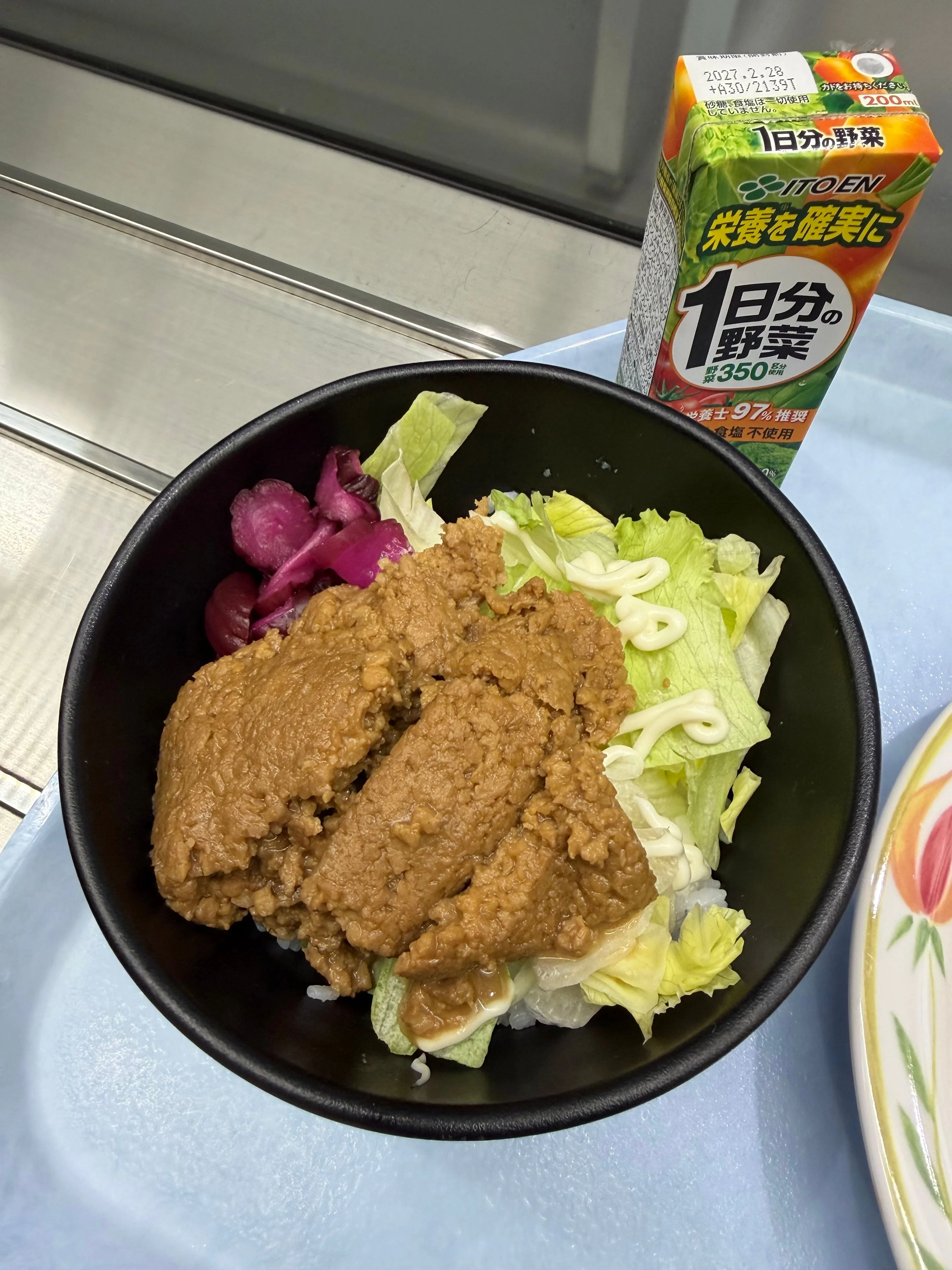 見た目はイマイチですが、そぼろ丼としては美味しかった